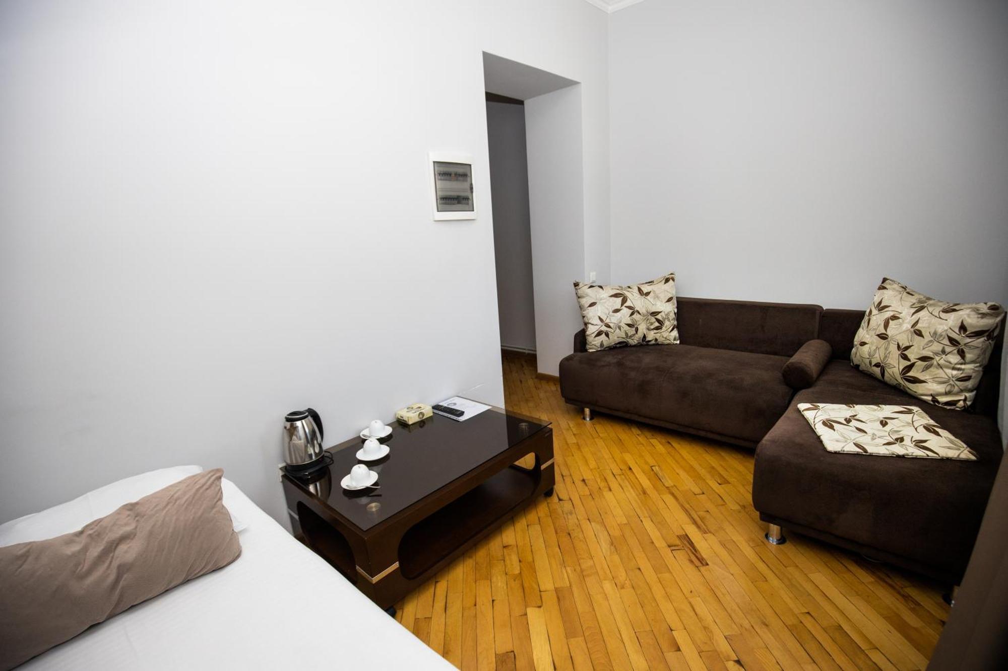 Yereone Hotel Apartment Erevan Exterior foto