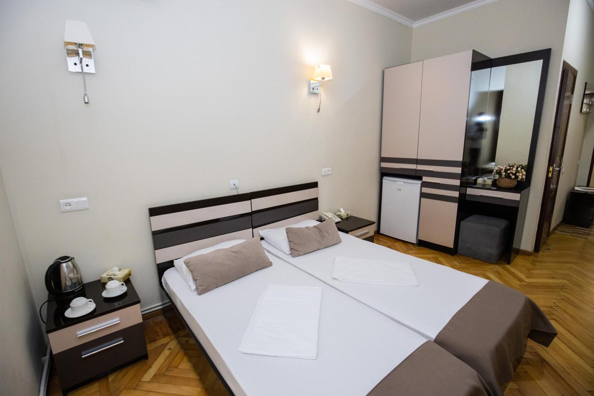 Yereone Hotel Apartment Erevan Exterior foto